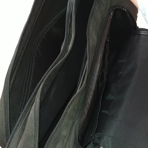 Mesh/canvas briefcase - Picture 4 of 6